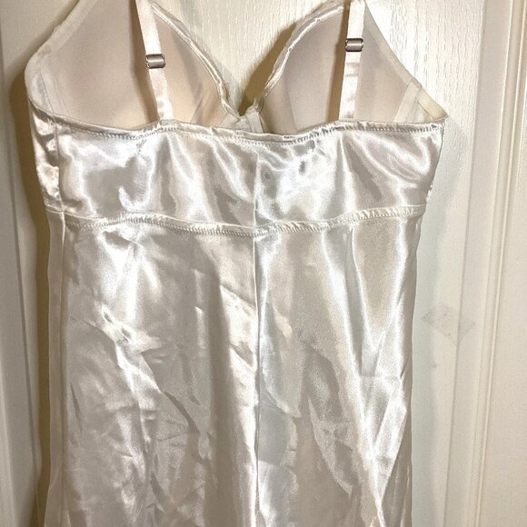 Jones New York Women's White Slip Chemise Size S/P Baby Doll Adjustable Straps - Picture 7 of 10